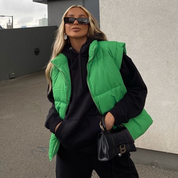 *SOLD*NWOT ENVY GREEN PUFFY VEST - Picture 1 of 3